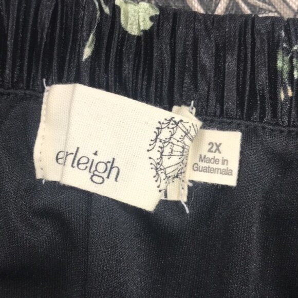 Everleigh Floral Plisse Satin Midi Skirt - Picture 4 of 5